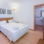 Oleandro Country Club * אלבופיירה